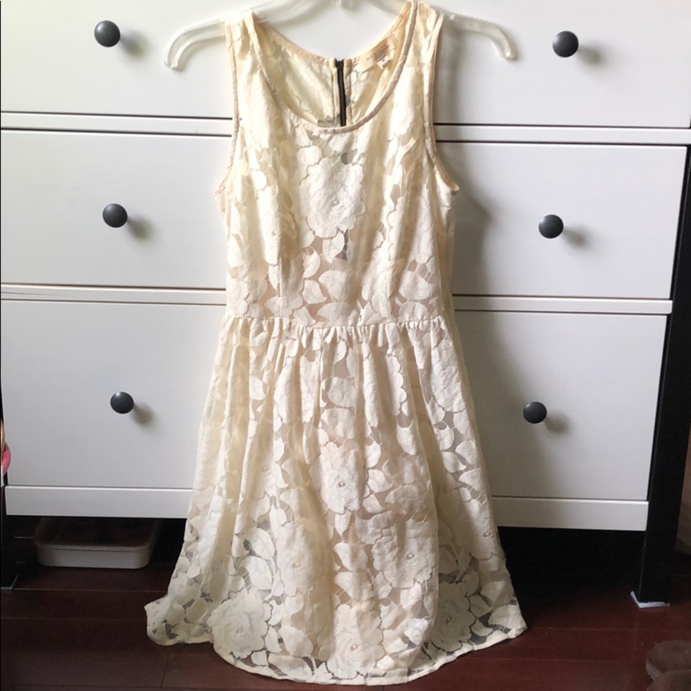 Lace dress